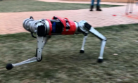 MIT的四足机器狗Mini Cheetah时速大幅提升 机械学习的成果
