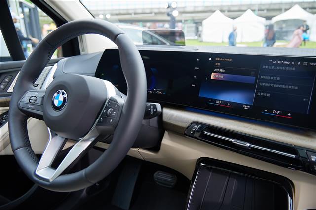 三星将为宝马供应数百万OLED面板 用于高端轿车