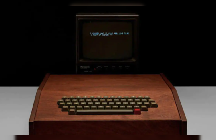 超珍稀木制初代Apple I电脑开始拍卖 预估成交价60万美元
