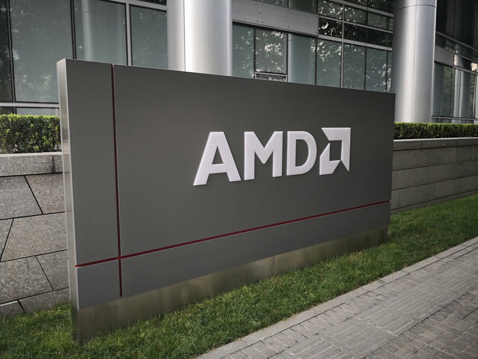 AMD被黑客窃取450Gb机密数据 周鸿祎点评：安全意识薄弱